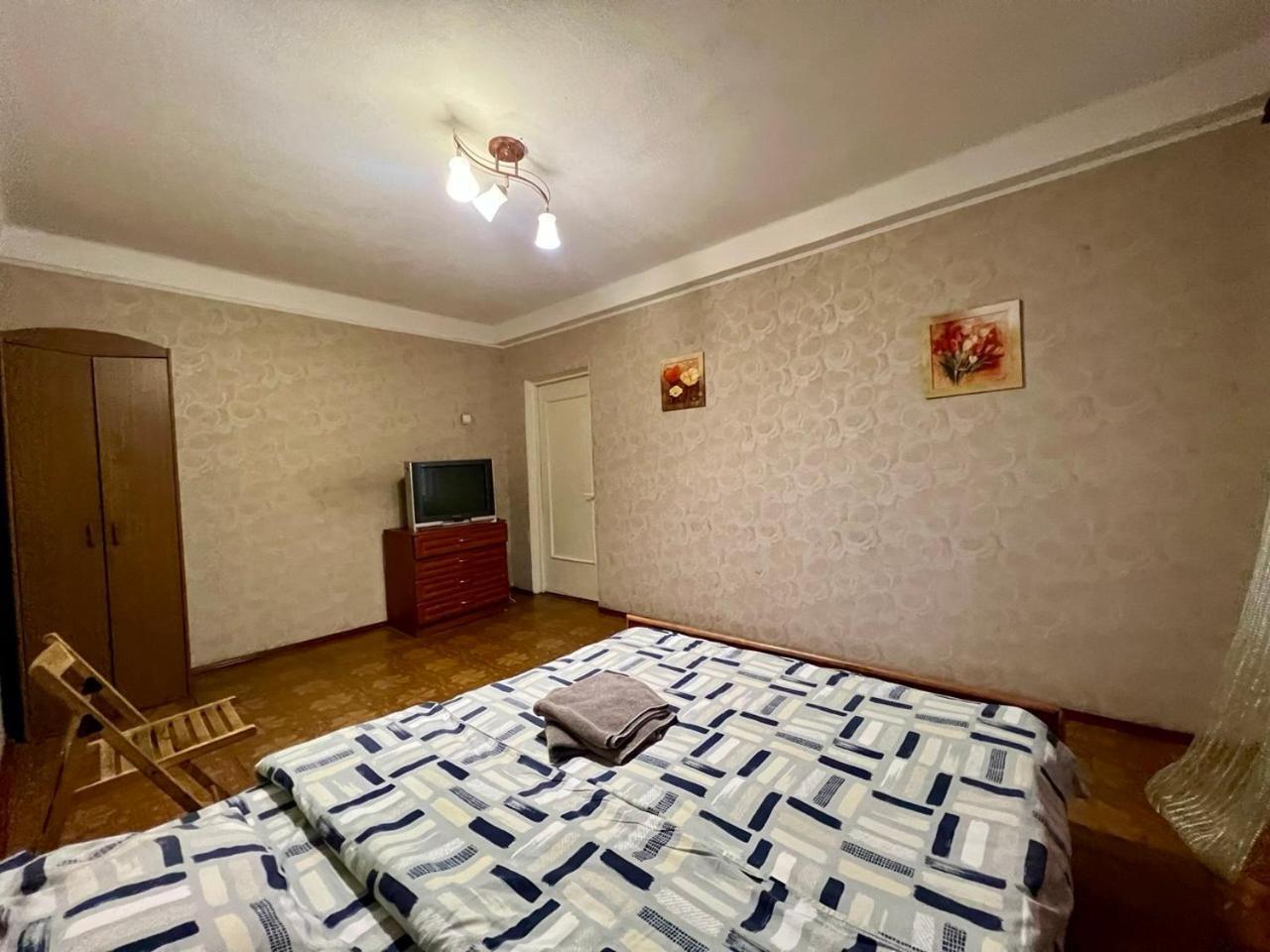 Квартира Эконом-Класса Возле Метро Левобережная Kiev Eksteriør bilde