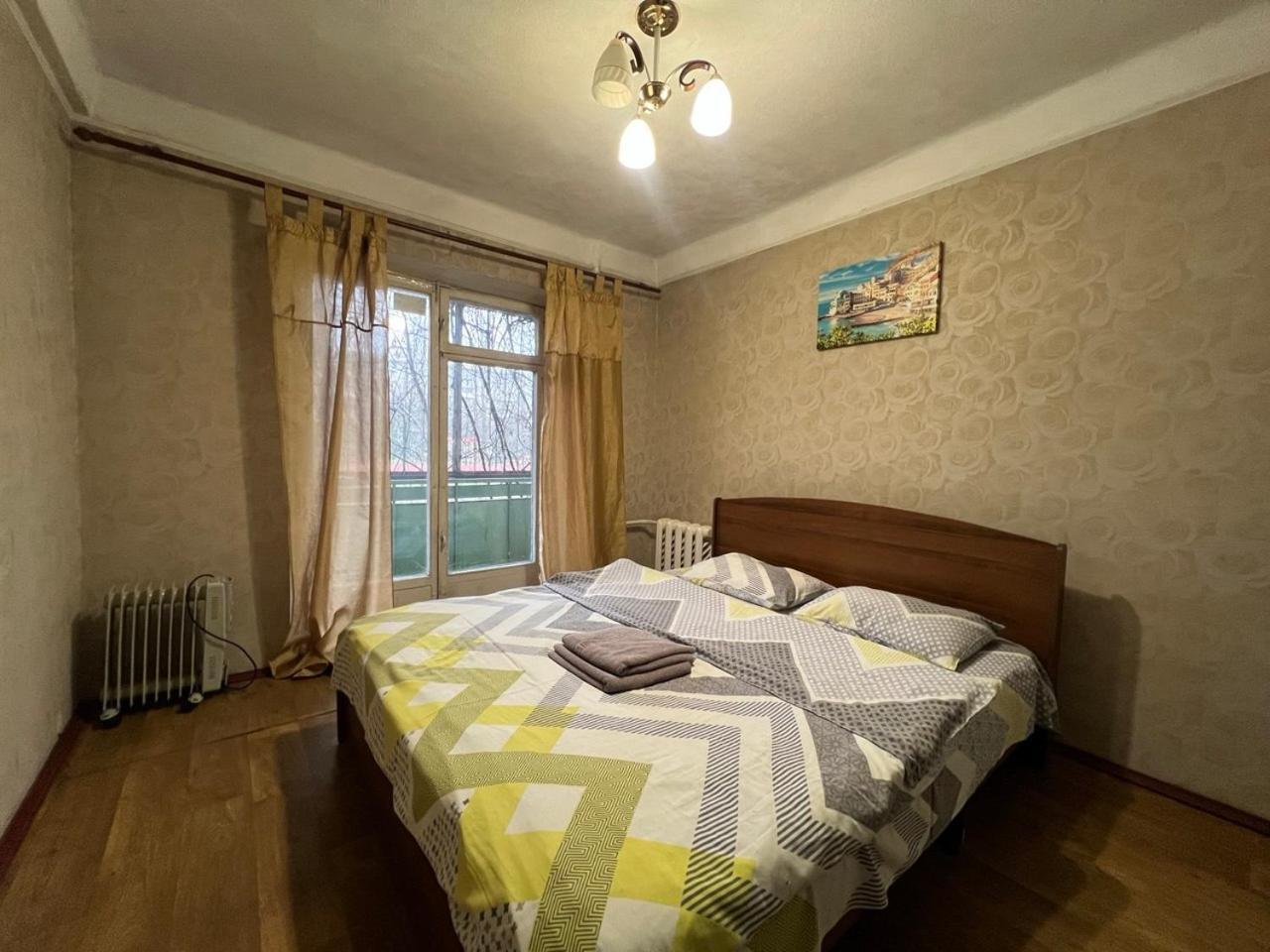 Квартира Эконом-Класса Возле Метро Левобережная Kiev Eksteriør bilde