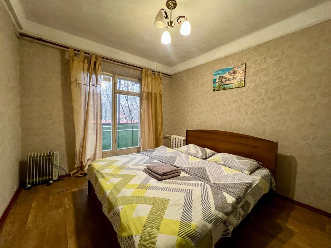 Квартира Эконом-Класса Возле Метро Левобережная Kiev Eksteriør bilde