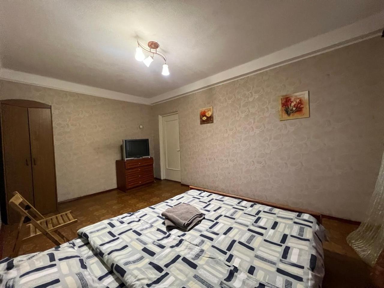 Квартира Эконом-Класса Возле Метро Левобережная Kiev Eksteriør bilde