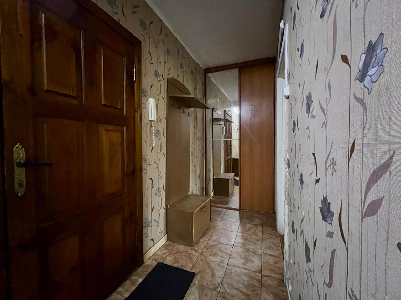 Квартира Эконом-Класса Возле Метро Левобережная Kiev Eksteriør bilde