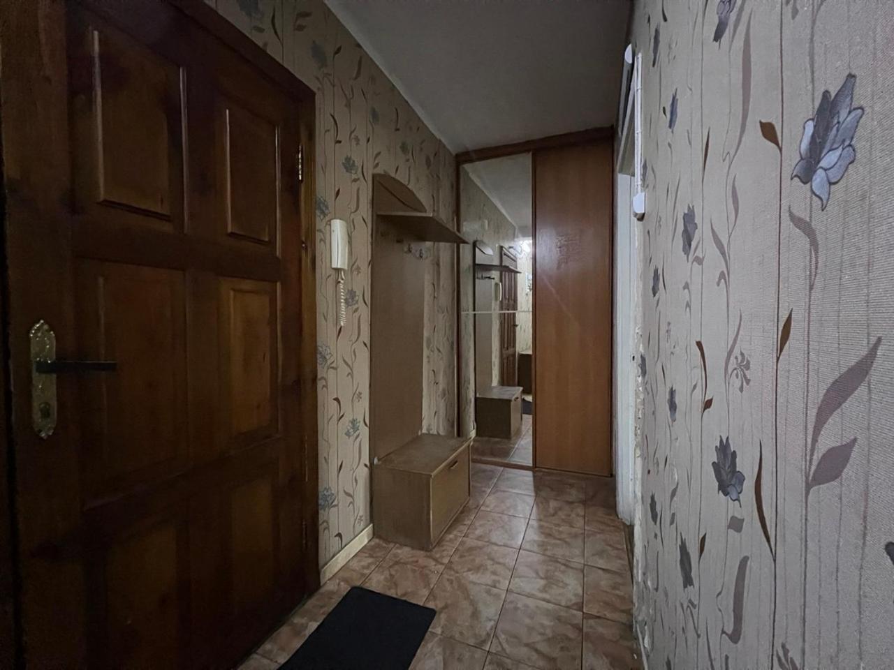 Квартира Эконом-Класса Возле Метро Левобережная Kiev Eksteriør bilde